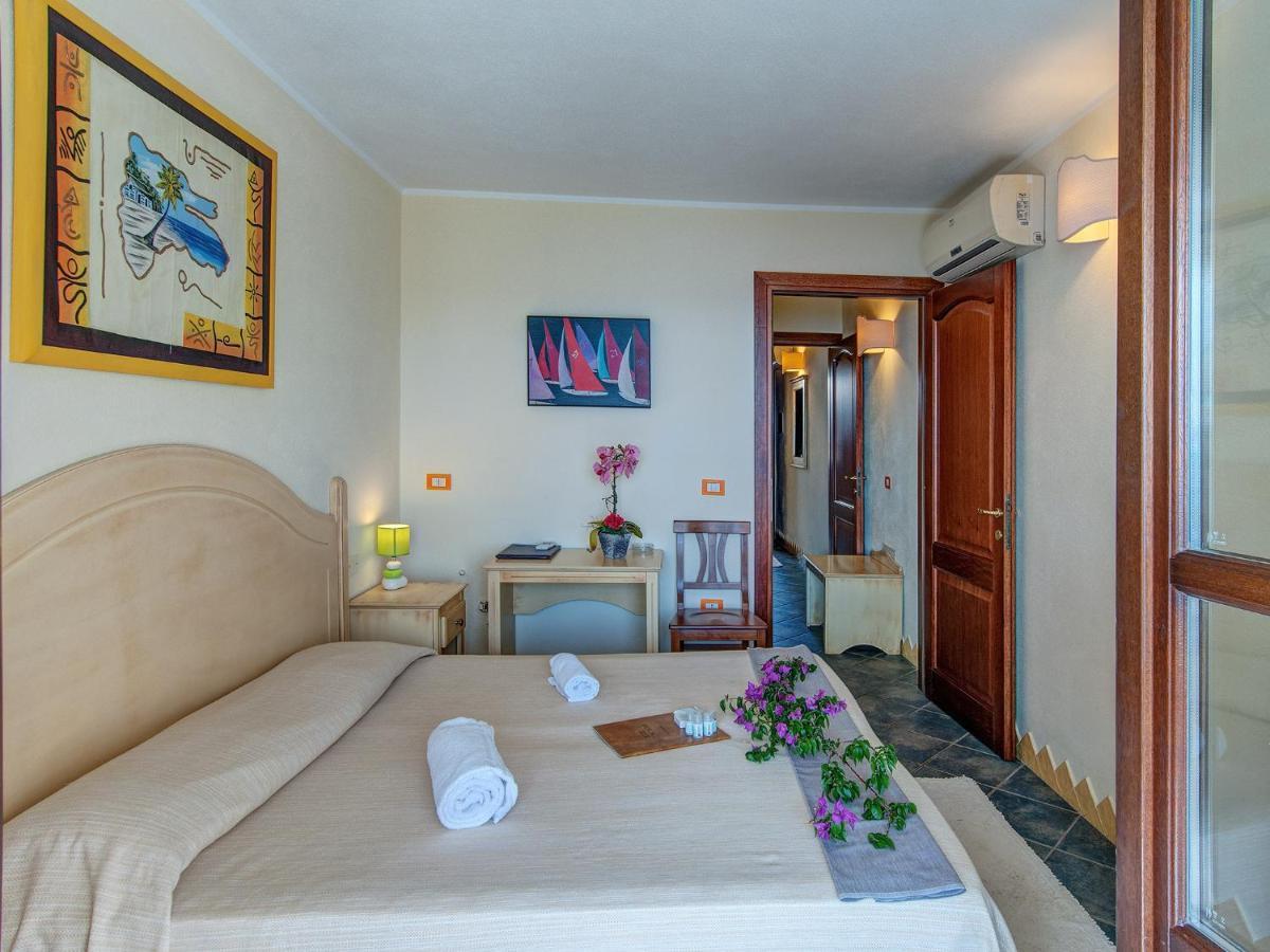 Guest House Dolce Vita Cala Gonone Exterior foto